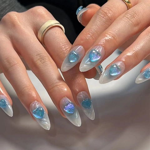 Lange Amandel Press On Nagels Blauw Gradiënt 3D Hart Decoratie Kunstnagels Glanzende Manicure Voor Dames