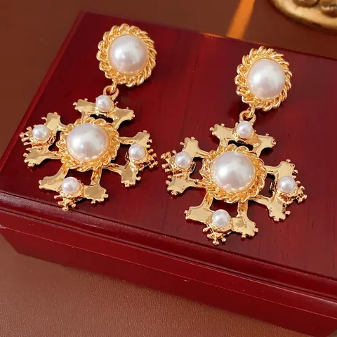 Boucles D Oreilles Croix Künstliche Perle Baroque Avec Tige En Argent Alliage Or Vintage Style Palais Bijoux Élégants Femmes