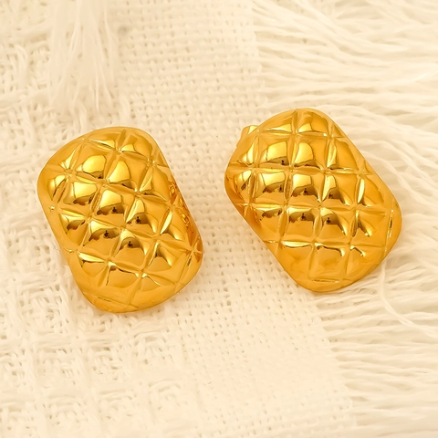 Stud Earrings 18K Gold Plated 304 Stainless Steel Quilted Geometric Design Fashionable Elegant For Women