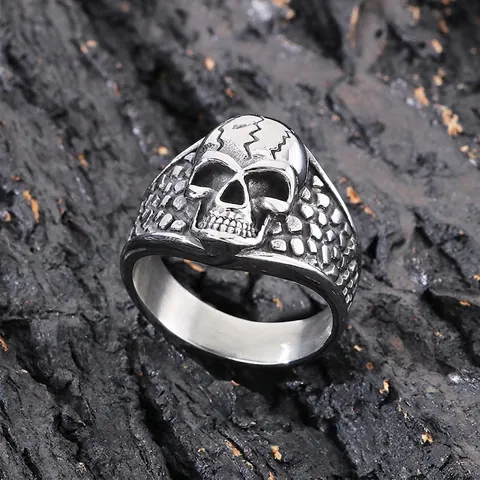Vintage Punk Skull Ring For Men Stainless Steel Gothic Skeleton 3D Design Textured Band Jewelry Accessory
