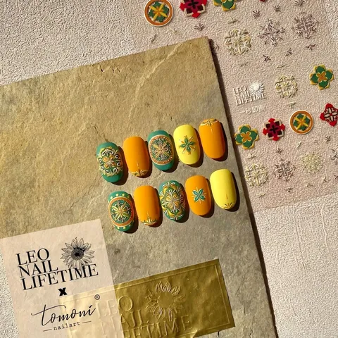 3D Geprägte Nagelkunst Aufkleber Böhmisch Mandala Blumenmuster Selbstklebend DIY Maniküre Dekorative Abziehbilder