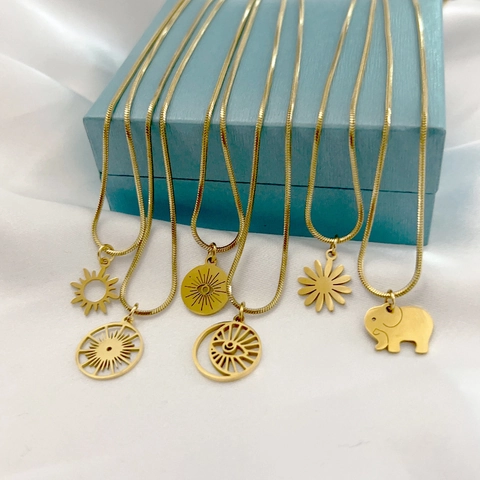 Minimalist Pendant Necklace 18K Gold Plated Stainless Steel With Snake Bone Chain Sun Eye Daisy Elephant Charm For Women