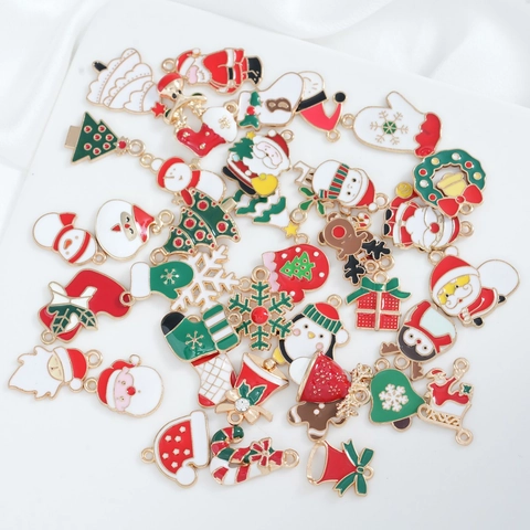 Kerst Bedeltjes Legering Emaille Hangers Kerstman Boom Sneeuwpop Rendier Voor DIY Sieraden Maken Armband Ketting Feestelijk
