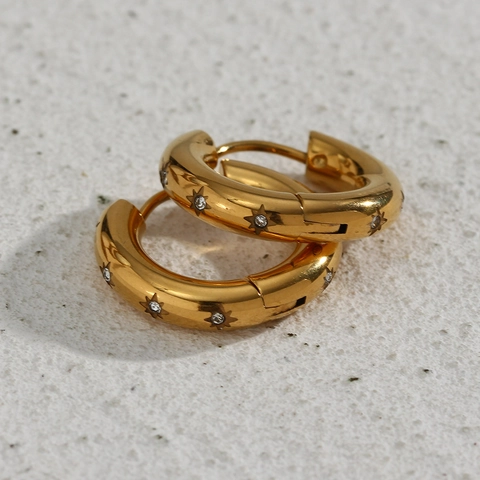 Boucles d'Oreilles Créoles en Acier Inoxydable Plqué Or Zircon Étoile Lune Gravée Imperméable Bijoux pour Femmes