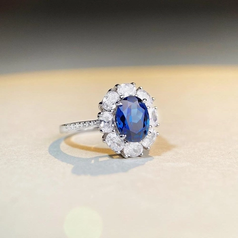 Luxury 925 Sterling Silver Flower Cluster Halo Ring Oval Rhinestone Inlaid Fashion Jewelry For Women Elegant Ring Gift