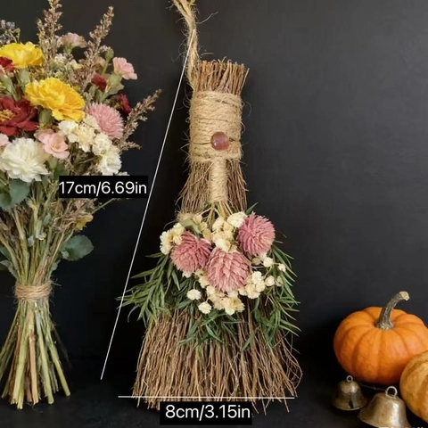 Handcrafted Mini Witch Broom Decor Natural Straw Dried Flowers Gemstone Crystal Halloween Wicca Altar Wedding Party Home Ornament