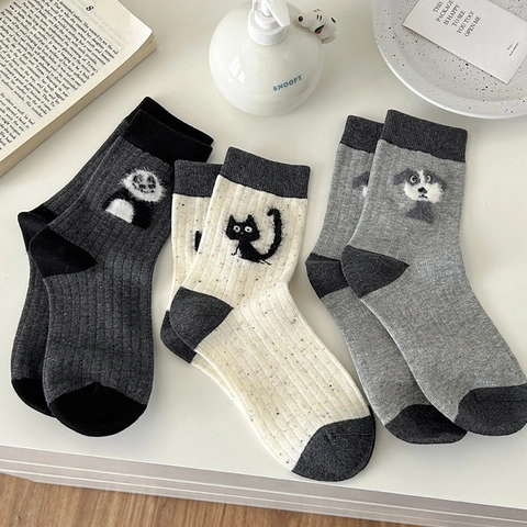 Women's Crew Socks Cotton Ribbed Knit Cartoon Animal Embroidery Cute Japanese Style Mid-Tube Sweat-Absorbent Comfortable