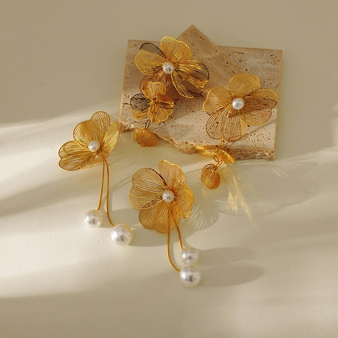 18K Gold Plated 304 Stainless Steel 3D Floral Stud Earrings With Artificial Pearl Tassel Fashion Jewelry For Women