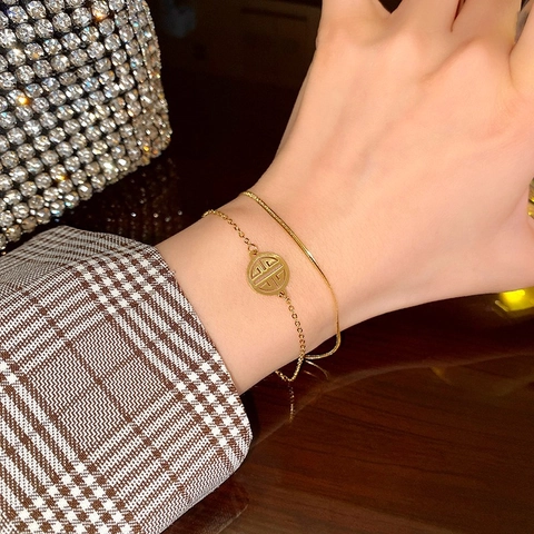 Pulsera De Doble Capa De Acero Inoxidable Chapada En Oro Cadena De Serpiente Colgante Redondo Fu Joyería Vintage