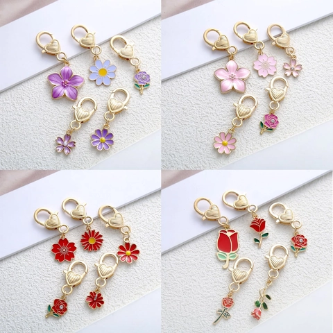 Llavero De Flores Adorno Para Bolso Aleación Esmalte Floral Cerezo Margarita Rosa Cierre De Corazón Accesorio Para Bolso Dulce