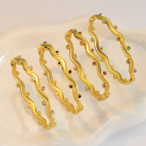 Bracciale Rigido a Onda in Acciaio al Titanio alla Moda per Donna con Strass Intarsiato Elegante Gioielli Placcati in Oro Regalo Accessorio