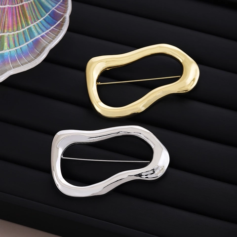 Broche De Aleación Ovalado Irregular Superficie Lisa Diseño Hueco Abstracto Joyería De Moda Para Mujer