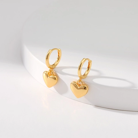 Heart Pendant Hoop Earrings 18K Gold Plated Copper High Polished French Retro Minimalist Jewelry For Women Elegant