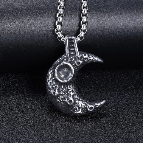 Vintage Moon Crater Pendant Necklace 316L Stainless Steel Retro Meteor Surface Unisex Punk Jewelry