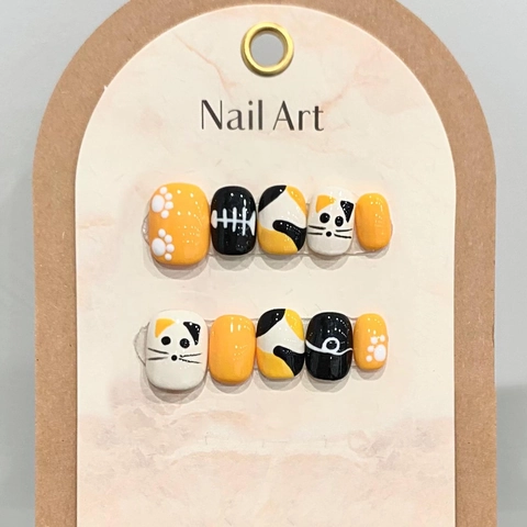 Handmade Cat Theme Press On Nails Short Square Round Shape Orange Black White False Nails With Adhesive Tabs And Tool Kit