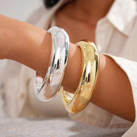 Bracciale Rigido Rotondo ABS Finitura A Specchio Lucida Geometrico Minimalista Chic Moderno Gioielli Per Donna