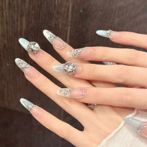 Light Blue Cat Eye Press On Nails Gradiënt Ice Through Met Steentjes Luipaardprint Lange Amandelvorm Voor Dames