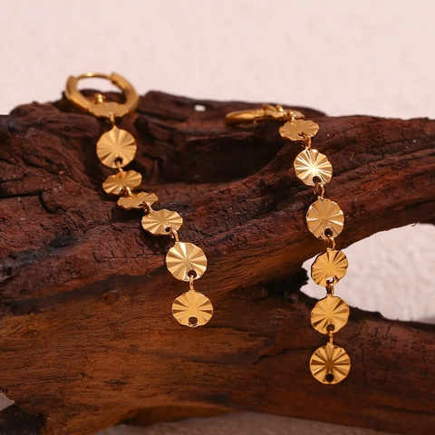 Mode Edelstahl Lange Hängeohrringe Sonnenstrahl Muster Scheiben Geometrischer Schmuck Elegant Für Frauen Vergoldet