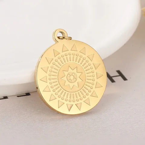 Edelstahl Rund Sonne Totem Anhänger Geometrisch Graviert Charm Für DIY Schmuckherstellung Halskette Armband Mode Einfaches Accessoire