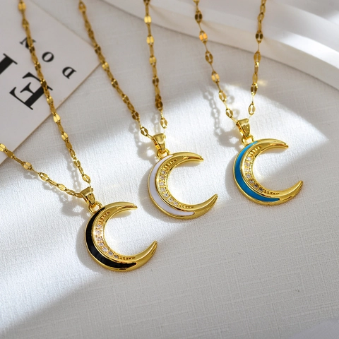 Collier Pendentif Lune Croissante Cuivre Plaqué Or Émail Zircone Bijoux Élégants Minimalistes Pour Femmes