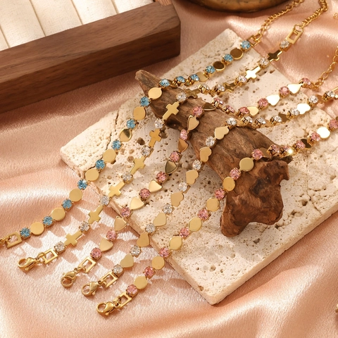 Bracciale con Ciondolo Rotondo a Croce di Cuore in Acciaio Inossidabile Dorato per Gioielli a Catena Regolabile con Strass da Donna