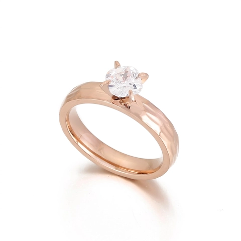 Fashion Solitaire Ring Hammered Texture Stainless Steel Zircon Four Prong Round Cut Simple Style Jewelry For Women