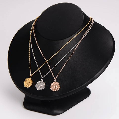 Collar Con Colgante De Flor De Acero Inoxidable Chapado En Oro 18K Flor De Cerezo En Relieve Moneda Redonda Para Mujer