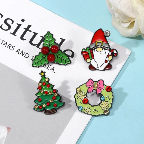 Christmas Enamel Brooches Alloy Rhinestone Santa Tree Wreath Pins Festive Backpack Decoration Cute Cartoon