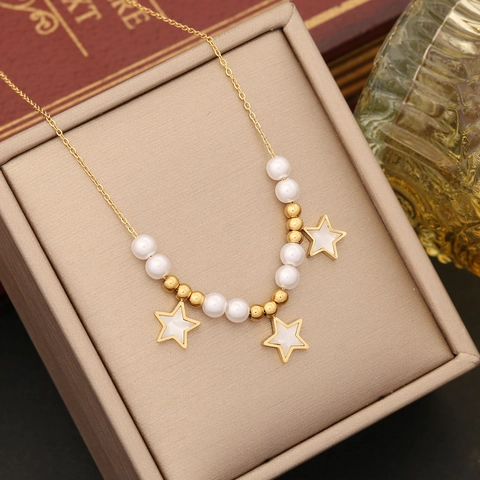 Collier En Acier Inoxydable Plqué Or Künstliche Perle D'imitation Étoile Cœur Papillon Mauvais Œil Pendentifs Bijoux Style INS