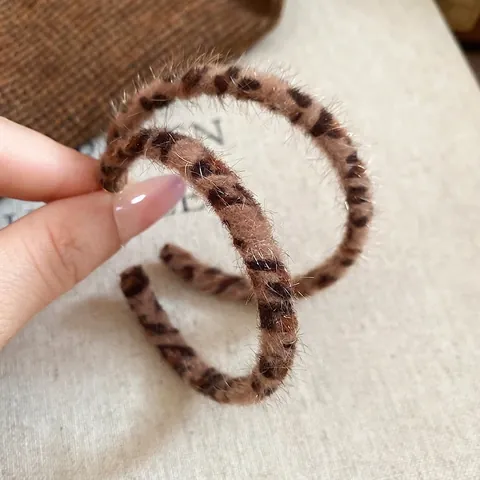 Ohrringe Mit Leopardenmuster Plüsch Creolen Und 925 Sterling Silber Ohrstecker Retro Kunstpelz Große C-Form Für Damen