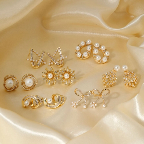 Elegant Copper Artificial Pearl Stud Earrings With Rhinestone Fashion Bowknot Flower V-Shaped Geometric Jewelry For Women