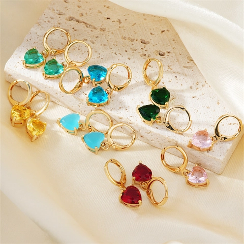Pendientes De Aro De Circonita Cúbica En Forma De Corazón Cobre Chapado En Oro Colorido Minimalista Para Mujeres Niñas