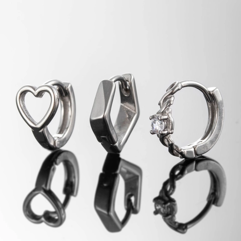Orecchini Huggie Hoop Acciaio Titanio Cuore Geometrico Esagono Trama Torsione Zircone Intarsiato Gioielli Minimalisti