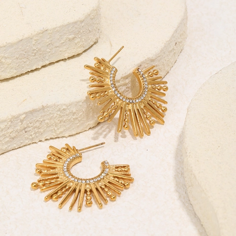 Sonnenstrahl C Form Ohrstecker 18K Vergoldet Edelstahl Mit Zirkonia Radialen Linien Schmuck Für Damen Luxus