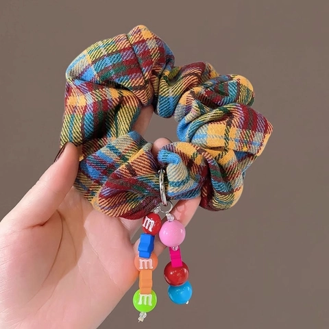 Scrunchie De Tela Escocesa Lazo Para El Cabello Con Colgantes De Cuentas De Resina De Letras Coloridas Accesorios Dulces