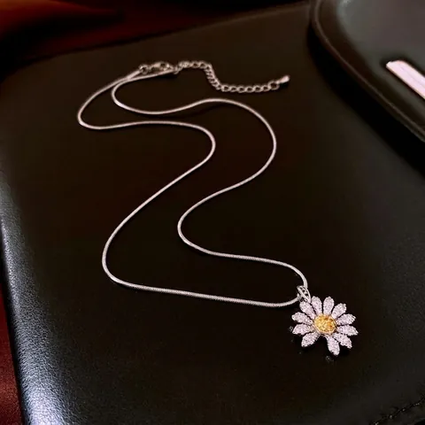 Collana Pendente Fiore Di Margherita Rame Con Zircone Catena A Serpente Argentata Gioielli Di Moda Per Donne