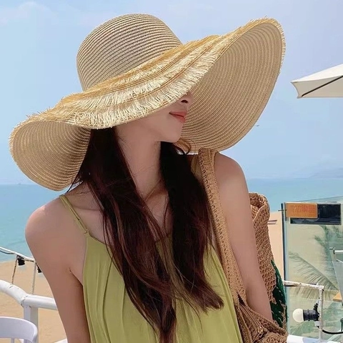 Women Wide Brim Straw Hat Frayed Fringe Sun Hat Minimalist Vacation Style Breathable UV Protection Beach Summer Travel Cap