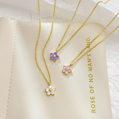 Collier Pendentif Fleur Acier Inoxydable Zircon Incrusté Bijoux Élégants Style Coréen Pour Femmes Chaîne Fine Plaquée Or