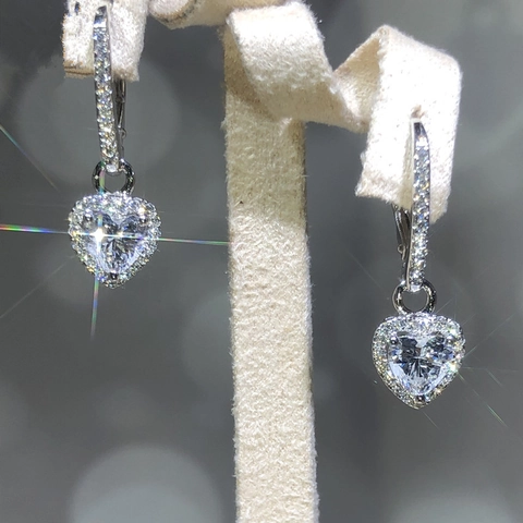 Herzförmige Zirkon Hängeohrringe Kupfer Elegant Halo Zirkonia Tropfen Schmuck Für Frauen