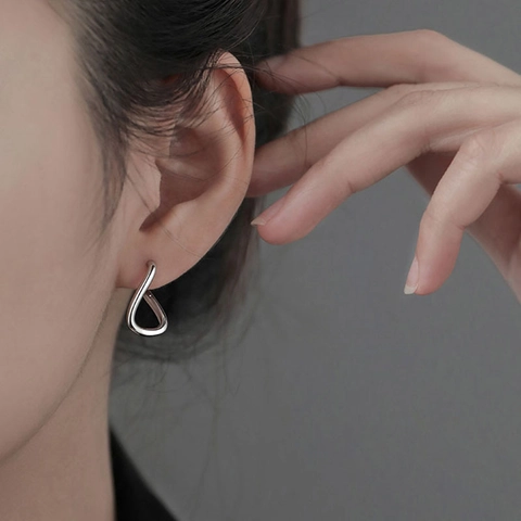 Pendientes de Aro Huggie de Cobre en Forma de U Minimalistas Retorcidos Chapados en Oro Plata para Mujer Joyería de Moda Geométrica
