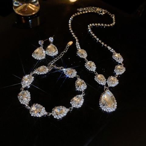 Waterdruppel Strass Ketting Oorbellen En Armband Legering Luxe Elegante Sieraden Voor Vrouwen