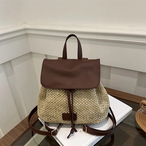 Women Fashion Straw Woven Backpack Summer Beach Travel Bag With Synthetic Leather Flap And Drawstring Small Daypack