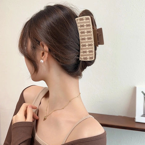 Retro PU Leather Hair Claw Clips Large Shark Clips For Thick Hair Bohemian Sunflower Cow Print Geometric Styling Accessories For Women
