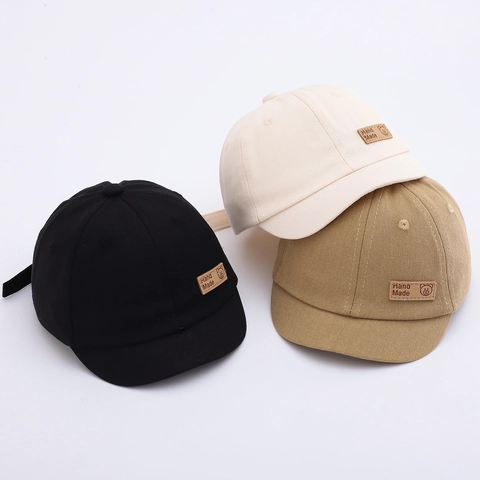 Casquette De Baseball Pour Tout-Petit Polyester Bord Court Patch Ours Chapeau De Soleil Réglable Pour Bébé Style Coréen
