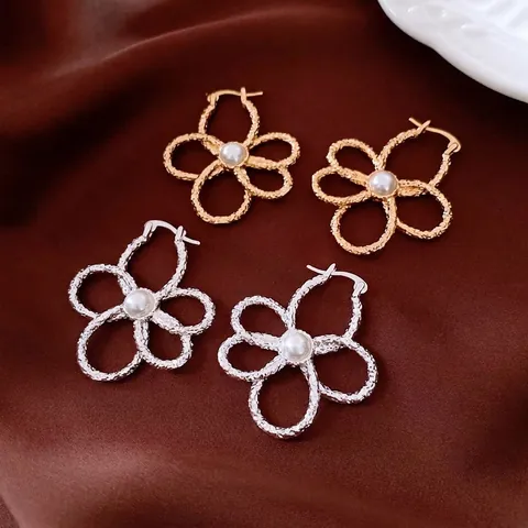 Orecchini Cerchio Fiore Svuotato Rame Trama Martellata Imitazione Perla Artificial Gioielli Vintage Per Donna Moda Accessorio