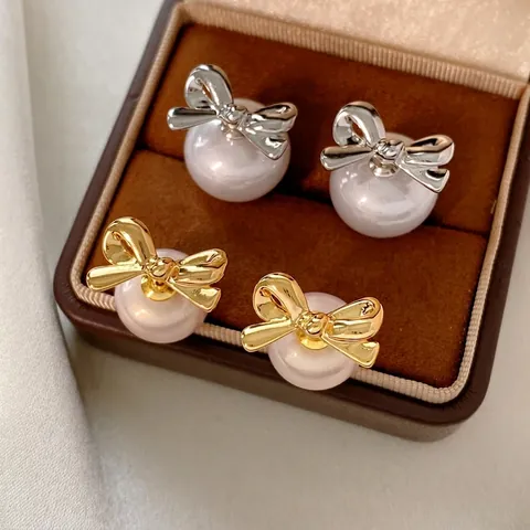 Pendientes De Botón De Perlas Artificiales De Imitación Con Lazo Y Poste De Plata Cobre Chapado En Oro De 18K Joyas Elegantes Mujer