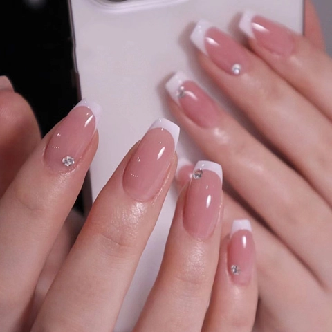 Unghie Finte Francesi Corte Ballerina Nude Rosa Punte Bianche Decorazione Strass Eleganti Unghie Brillanti