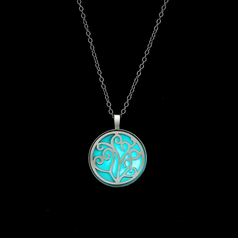 Giraffe Hollow Round Pendant Necklace Luminous Glow In The Dark Jewelry Alloy Stainless Steel Cross Chain For Women