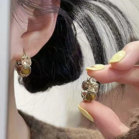 Vintage Braune Resin Strass U Förmige Creolen Retro Legierung Geometrischer Schmuck Für Damen Hochwertiger Stil