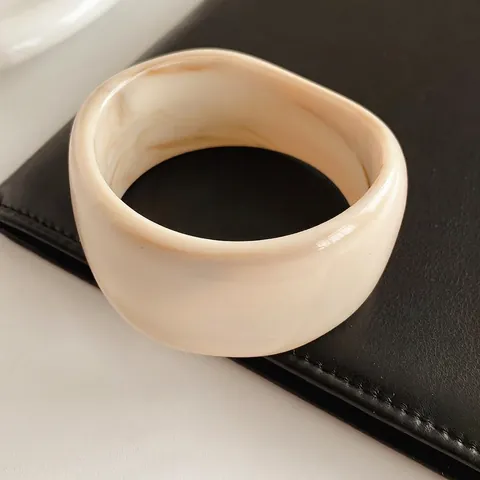 Breiter Acryl Armreif Marmormuster Unregelmäßiger Geometrischer Minimalistischer Armband Für Damen Modeschmuck Accessoire